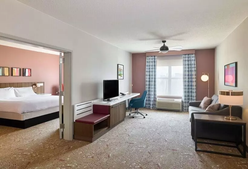 בית מלון כפרי Hilton Garden Inn Bloomington