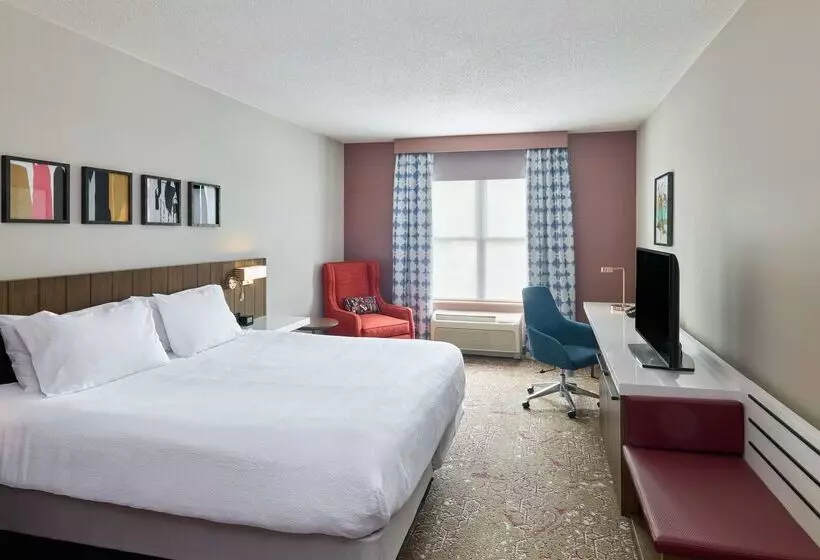 בית מלון כפרי Hilton Garden Inn Bloomington