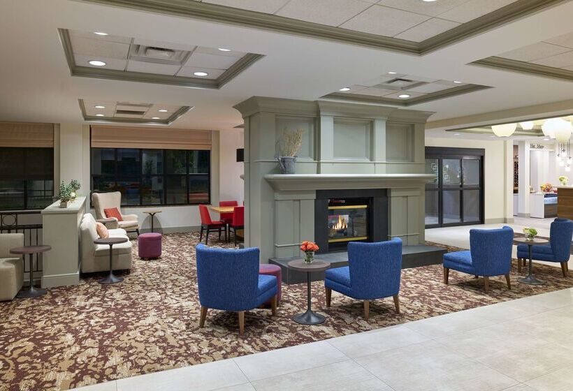 בית מלון כפרי Hilton Garden Inn Bloomington