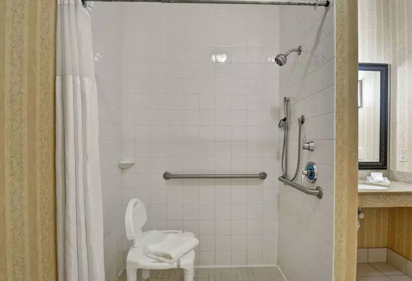 هتل Hilton Garden Inn Hattiesburg