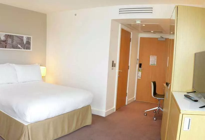 هتل Hilton Garden Inn Los Angeles Montebello