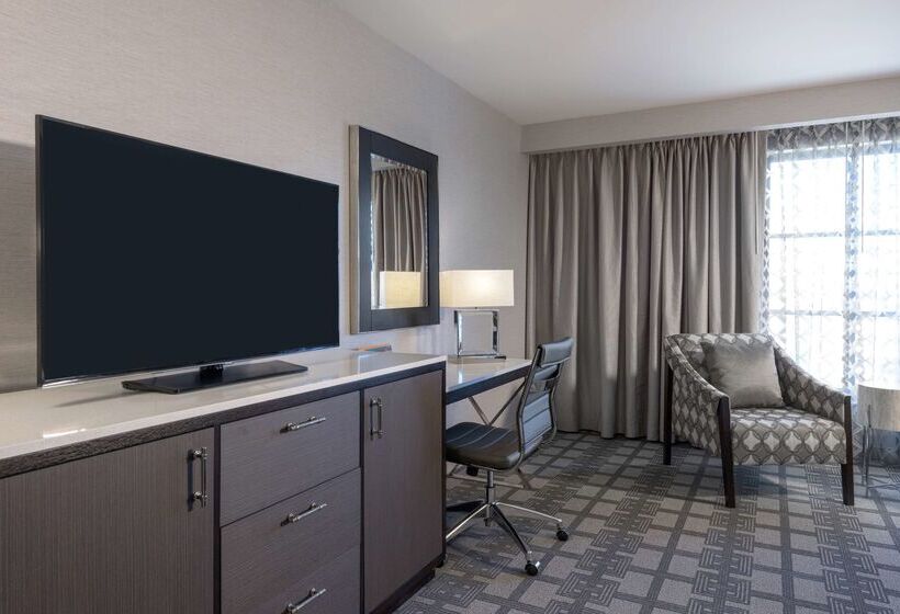 هتل Hilton Garden Inn Portsmouth Downtown