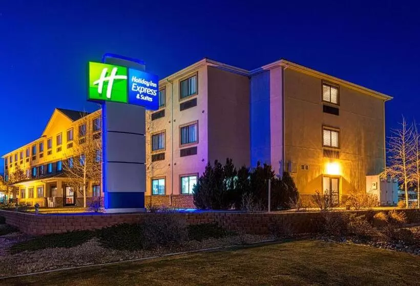 هتل Holiday Inn Express & Suites Alamosa, An Ihg