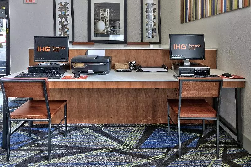 Holiday Inn Express Hotel & Suites Albuquerque   North Balloon Fiesta Park, An Ihg