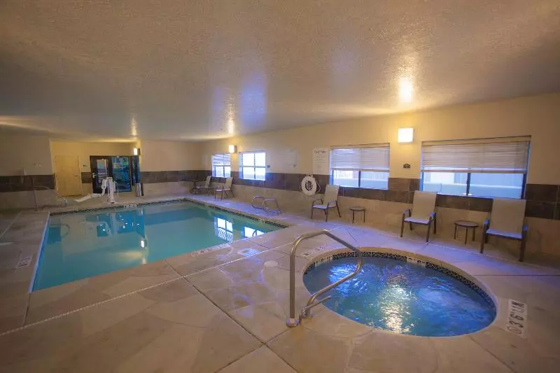 Holiday Inn Express Hotel & Suites Albuquerque   North Balloon Fiesta Park, An Ihg