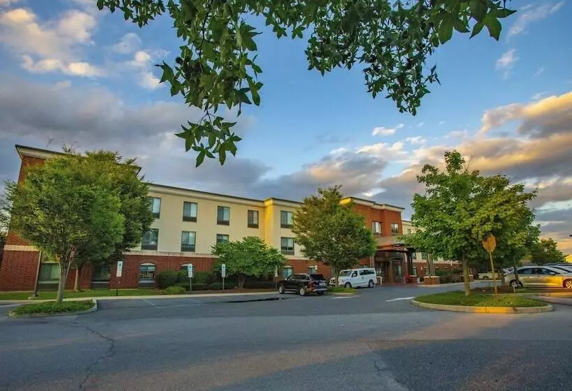 Holiday Inn Express Hotel & Suites Bethlehem Airport/allentown Area, An Ihg