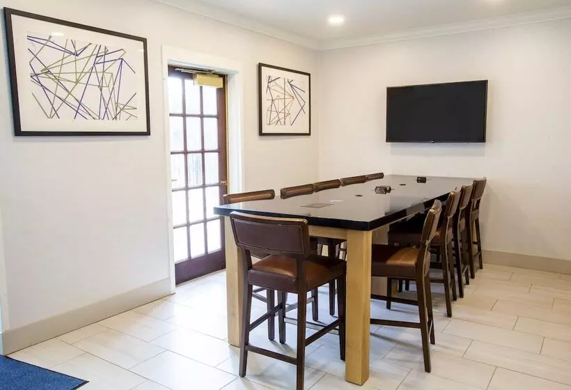 Holiday Inn Express Hotel & Suites Bethlehem Airport/allentown Area, An Ihg