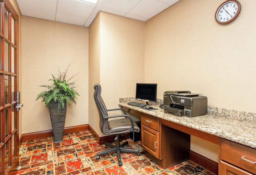 בית מלון כפרי Holiday Inn Express & Suites Bloomington, An Ihg