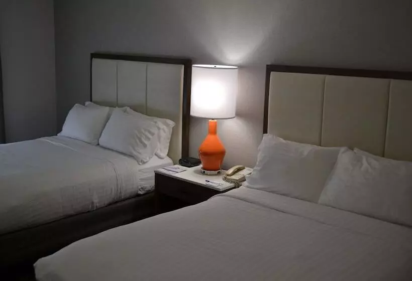 호텔 Holiday Inn Express & Suites Kent University Area By Ihg