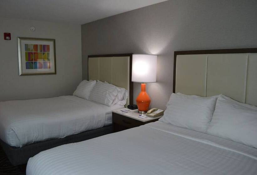 בית מלון כפרי Holiday Inn Express & Suites Kent University Area By Ihg