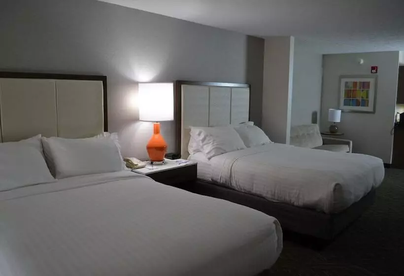 호텔 Holiday Inn Express & Suites Kent University Area By Ihg