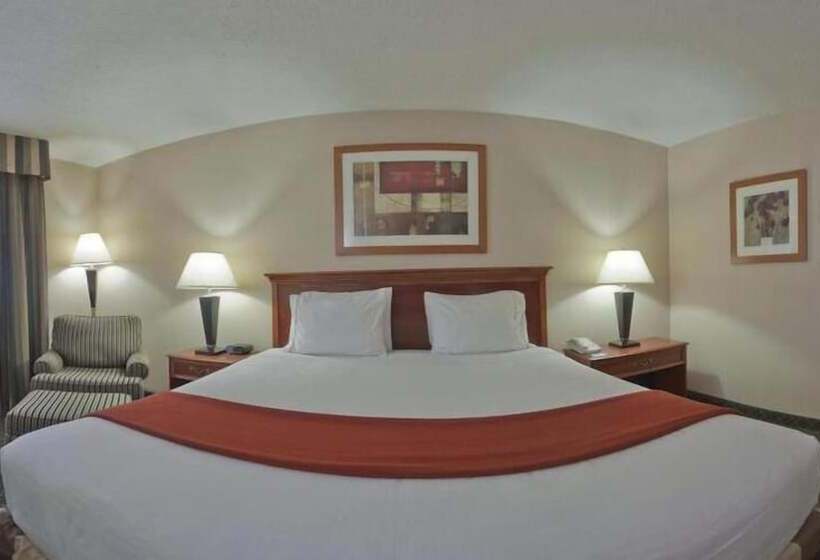 בית מלון כפרי Holiday Inn Express & Suites Kent University Area By Ihg