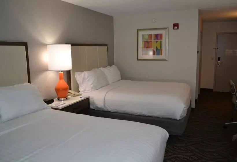 호텔 Holiday Inn Express & Suites Kent University Area By Ihg