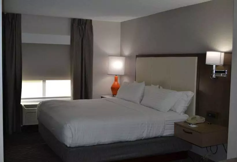 호텔 Holiday Inn Express & Suites Kent University Area By Ihg