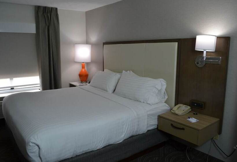 בית מלון כפרי Holiday Inn Express & Suites Kent University Area By Ihg