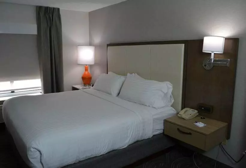 호텔 Holiday Inn Express & Suites Kent University Area By Ihg