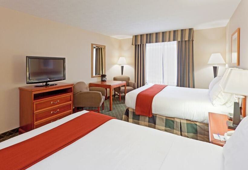 בית מלון כפרי Holiday Inn Express & Suites Kent University Area By Ihg