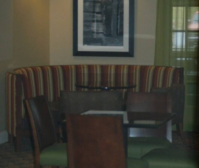 בית מלון כפרי Holiday Inn Express Athens, An Ihg