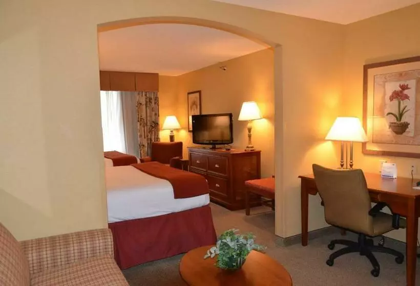 Отель Holiday Inn Express & Suites Bloomington, An Ihg