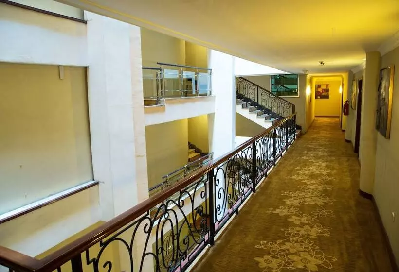 Jupiter International Hotel Cazanchis