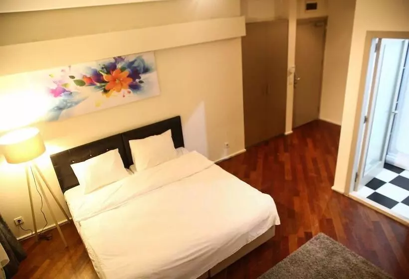 Otel Pera City Suites