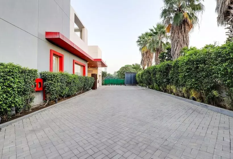 Red Fox By Lemon Tree Hotels, East Delhi