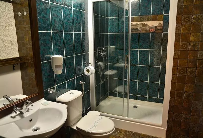 בית מלון כפרי Senator