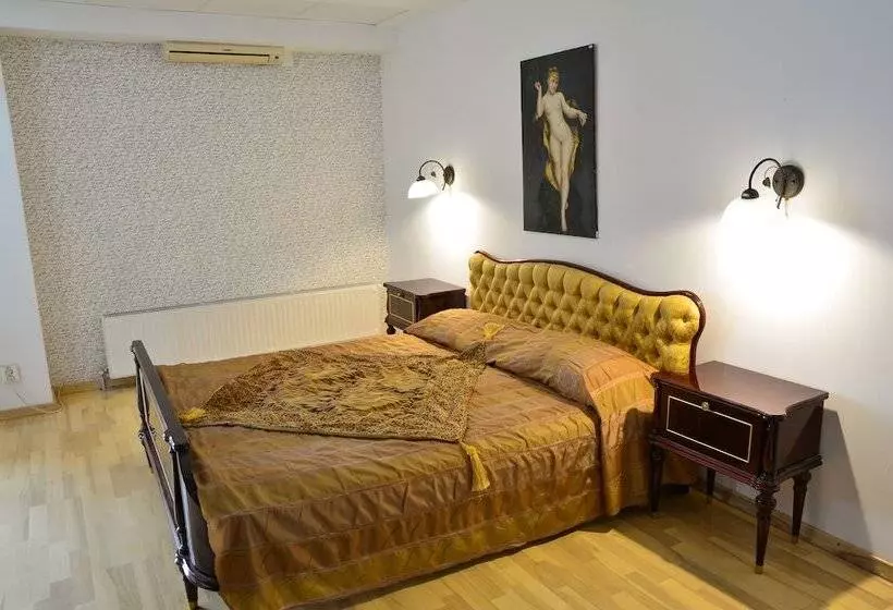 בית מלון כפרי Senator