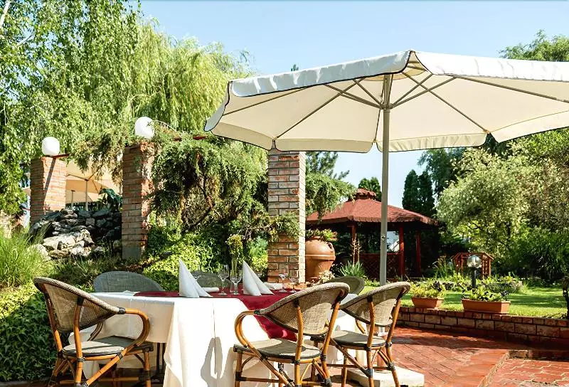 בית מלון כפרי Senator