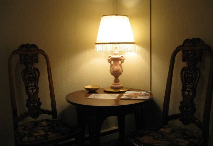 酒店 The Forest Queen