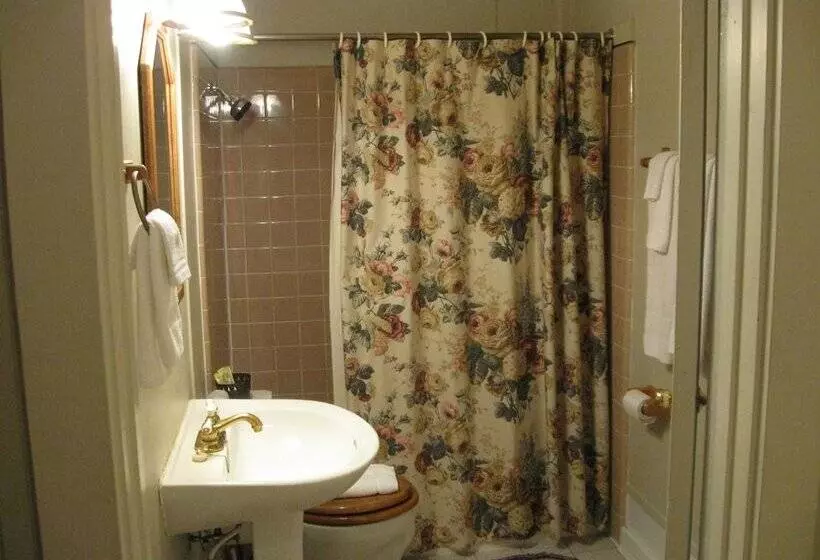 בית מלון כפרי The Forest Queen