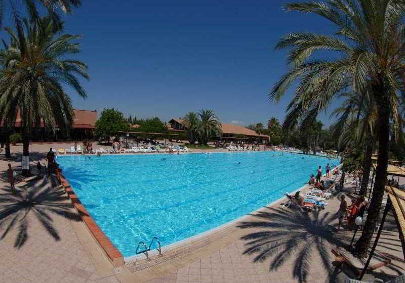 فندق Villaggio Torre Del Faro