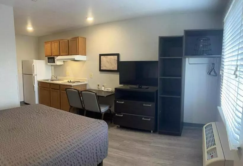 فندق Woodspring Suites Raleigh Apex