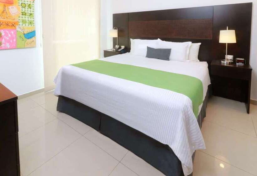 ホテル Wyndham Garden Guadalajara Acueducto