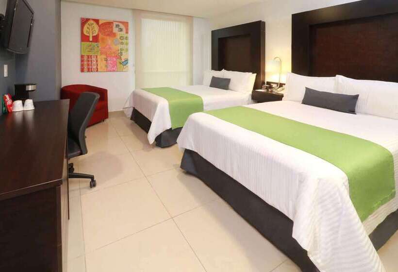 ホテル Wyndham Garden Guadalajara Acueducto