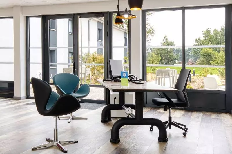 Sure Hotel By Best Western Les Portes De Montauban