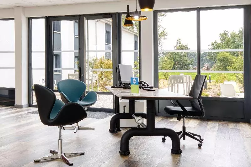 Sure Hotel By Best Western Les Portes De Montauban