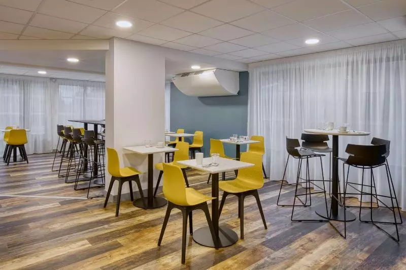 Sure Hotel By Best Western Les Portes De Montauban