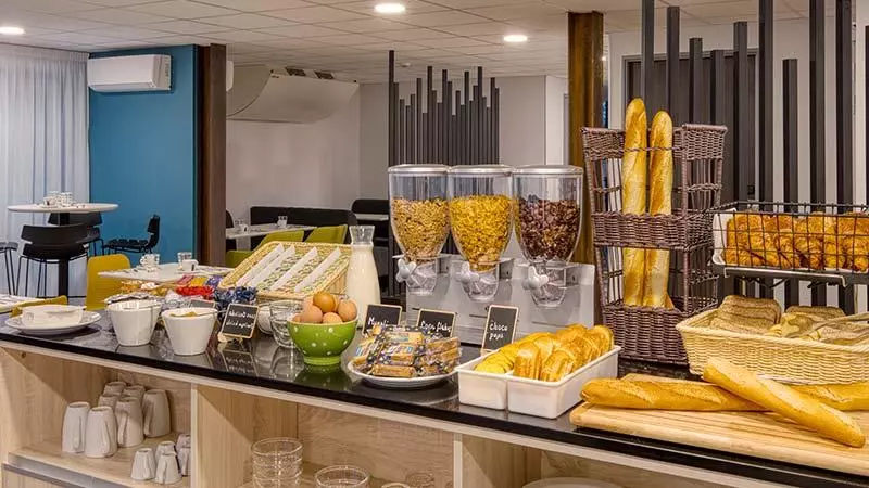 Sure Hotel By Best Western Les Portes De Montauban