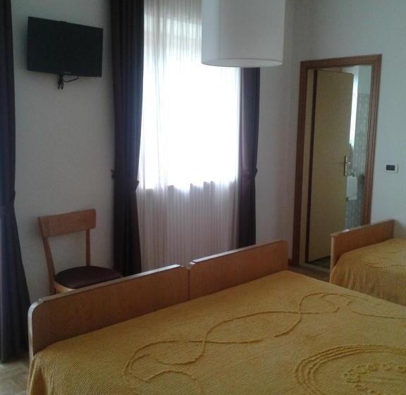ホテル Albergo Pensione Serenetta