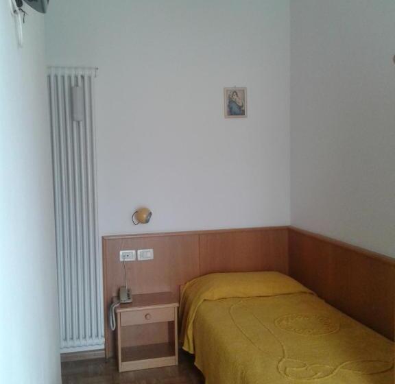 ホテル Albergo Pensione Serenetta