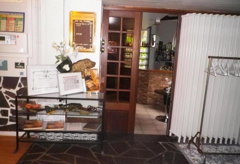 בית מלון כפרי Ermitage Du Moulin Labotte