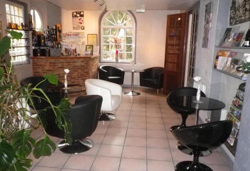 בית מלון כפרי Ermitage Du Moulin Labotte