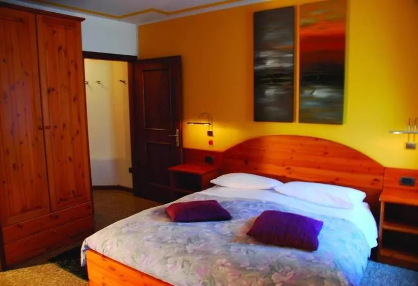 Hotelli Garnì Zanella