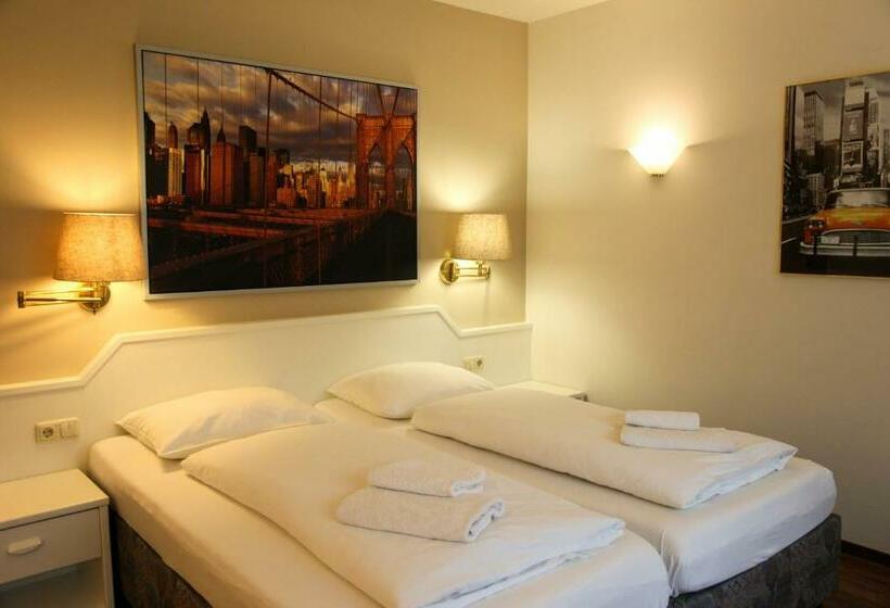 ホテル Garni Landgasthof Lüchau