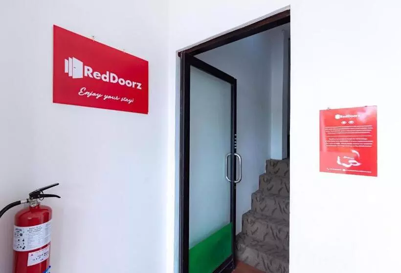 ペンション Reddoorz Near Hang Nadim Batam Airport