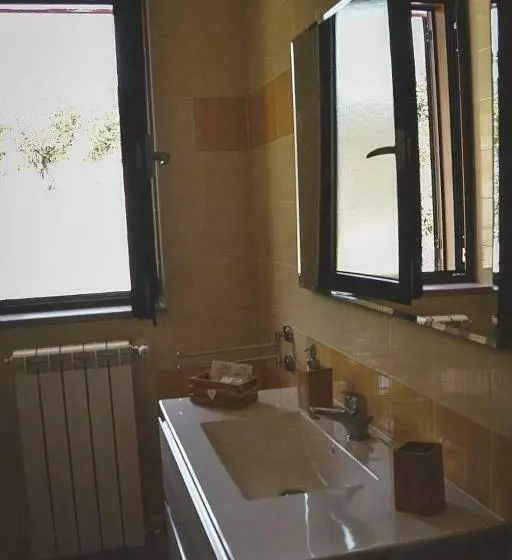 Aamiaismajoitus (B&B) Le Radici Laviano