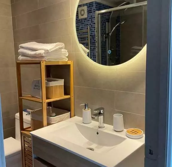 Apartament Condo Amueblado, Encomenderos 200 El Golf, Las Condes Santiago Con Vista Al Costanera Cen