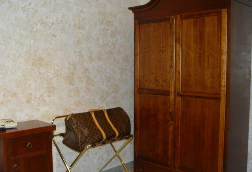 ホテル Ferramonti