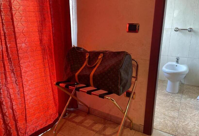 ホテル Ferramonti